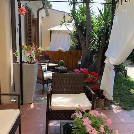 Brezza Di Mare Bed & Breakfast ซาน เตโอโดโร ภายนอก รูปภาพ