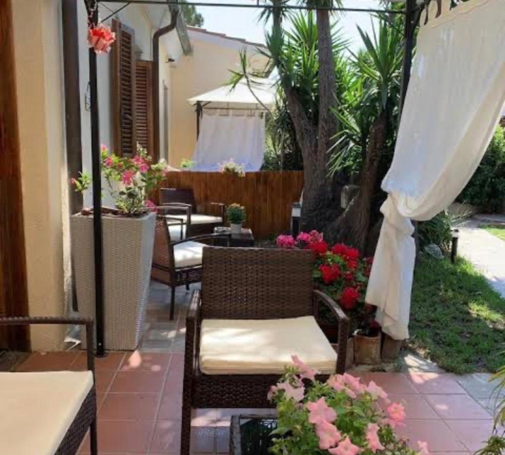 Brezza Di Mare Bed & Breakfast ซาน เตโอโดโร ภายนอก รูปภาพ