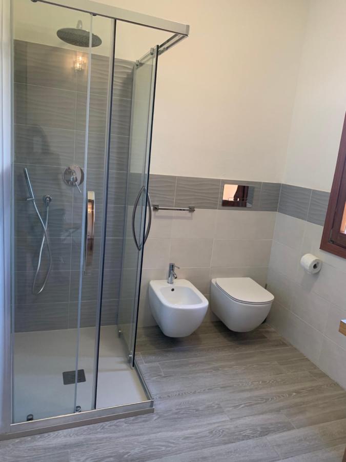 Brezza Di Mare Bed & Breakfast ซาน เตโอโดโร ภายนอก รูปภาพ